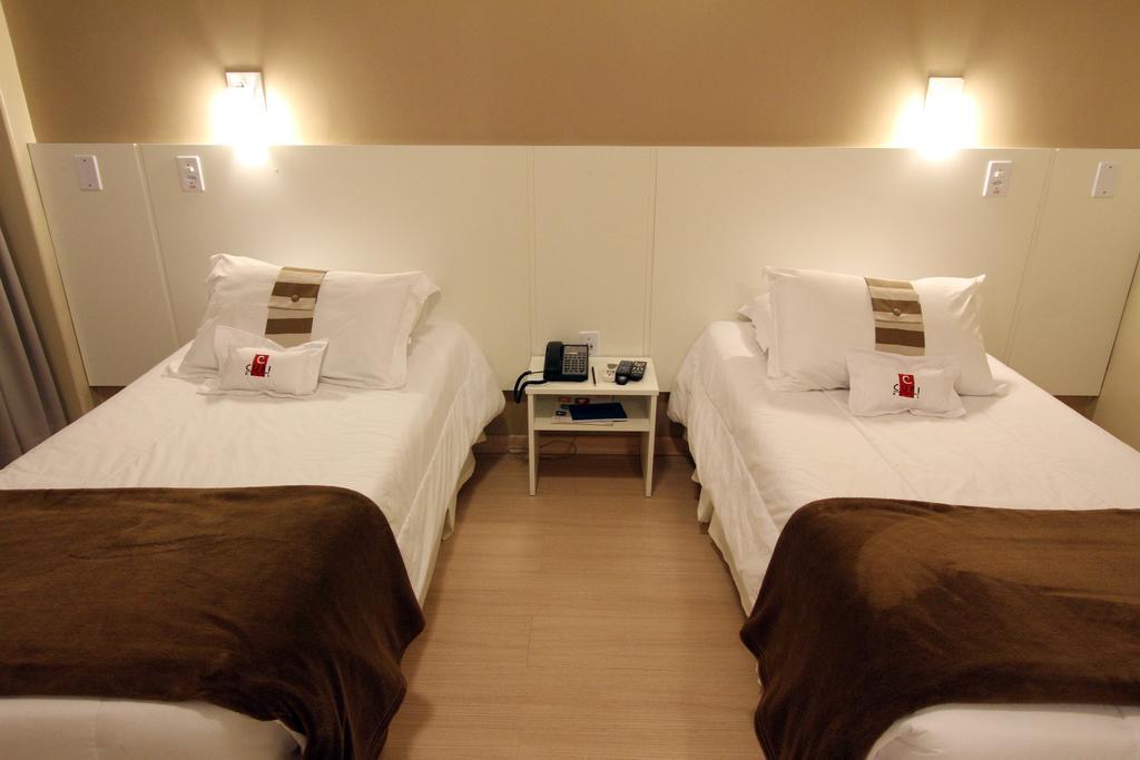 Hotel Curi Executive Pelotas Ruang foto