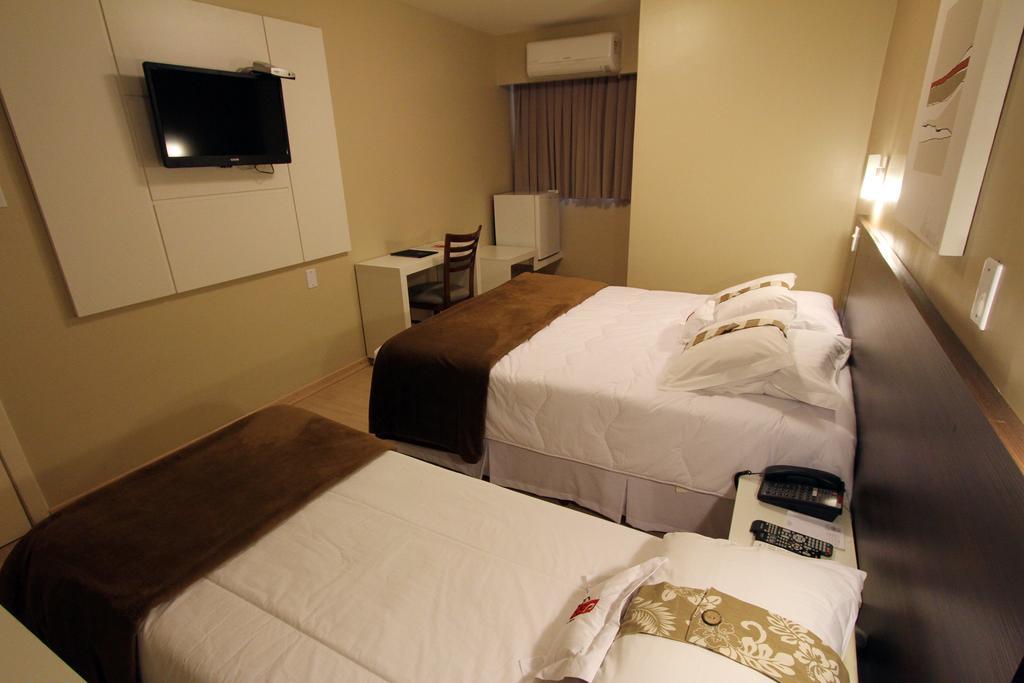 Hotel Curi Executive Pelotas Ruang foto
