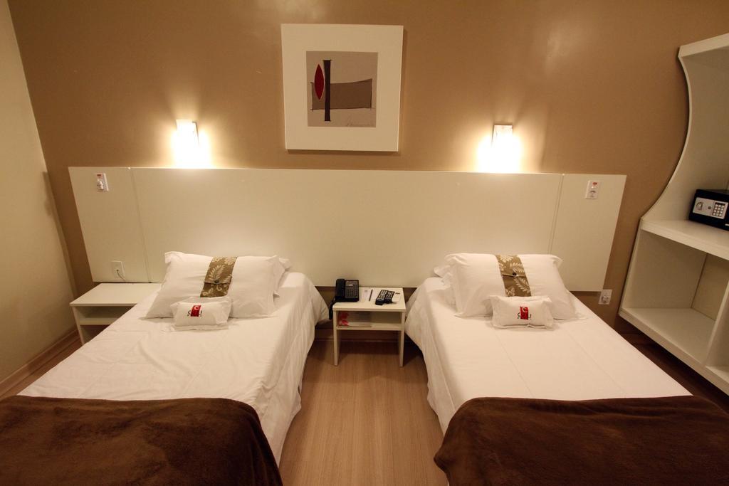 Hotel Curi Executive Pelotas Bagian luar foto